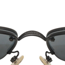 Load image into Gallery viewer, 極美品 CHANEL シャネル ハーフリム サングラス アイウェア 4117-B c.101/87 サイズ62□16 125 ココマーク ラインストーン 中古 4b014200