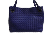 Load image into Gallery viewer, 極美品 BOTTEGA VENETA ボッテガヴェネタ イントレチャート スモール ガルダバッグ ハンドバッグ 405071 ブルー 中古 4b002667