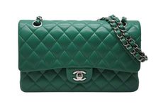 画像をギャラリービューアに読み込む, 新品同様 CHANEL シャネル Wフラップマトラッセ25 チェーンショルダーバッグ 30番台 キャビアスキン グリーン シルバー金具 中古 4b010762