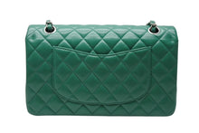 画像をギャラリービューアに読み込む, 新品同様 CHANEL シャネル Wフラップマトラッセ25 チェーンショルダーバッグ 30番台 キャビアスキン グリーン シルバー金具 中古 4b010762