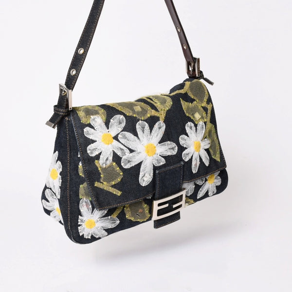 Very Good Condition FENDI Flower Denim Mamma Bucket Embroidery Embroidery Navy Silver Hardware 2384-26335-008 Used 4b012491
