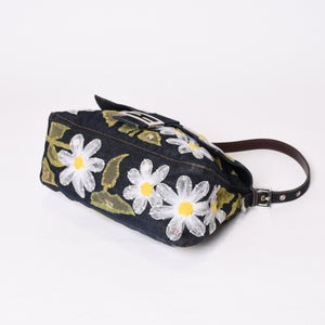 Very Good Condition FENDI Flower Denim Mamma Bucket Embroidery Embroidery Navy Silver Hardware 2384-26335-008 Used 4b012491