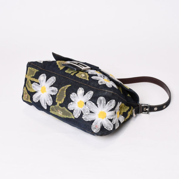 Very Good Condition FENDI Flower Denim Mamma Bucket Embroidery Embroidery Navy Silver Hardware 2384-26335-008 Used 4b012491