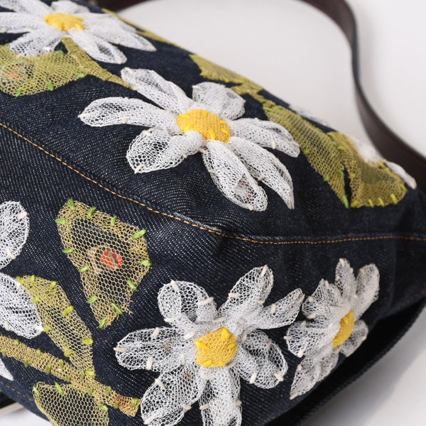 Very Good Condition FENDI Flower Denim Mamma Bucket Embroidery Embroidery Navy Silver Hardware 2384-26335-008 Used 4b012491
