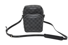 Load image into Gallery viewer, 新品同様 LOUIS VUITTON ルイヴィトン レム ショルダーバッグ ダミエグラフィット N41446 斜め掛け ブラック ロゴ 美品 中古 4b010743