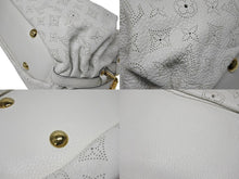 画像をギャラリービューアに読み込む, 極美品 LOUIS VUITTON ルイヴィトン マヒナXS パンチング ショルダーバッグ M95661 ホワイト レザー ゴールド金具 中古 4b010746