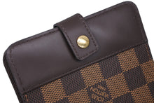 画像をギャラリービューアに読み込む, 極美品 LOUIS VUITTON ルイヴィトン 二つ折り財布 コンパクトジップ M61668 ダミエキャンバス エベヌ ゴールド金具 中古 4b010769