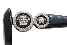 Load image into Gallery viewer, 極美品 VERSACE ヴェルサーチ サングラス メドゥーサロゴ MOD.417 ブラック ゴールド プラスチック 中古 4b011296