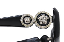 Load image into Gallery viewer, 極美品 VERSACE ヴェルサーチ サングラス メドゥーサロゴ MOD.417 ブラック ゴールド プラスチック 中古 4b011296
