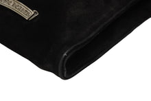 画像をギャラリービューアに読み込む, CHROME HEARTS クロムハーツ スクエアポケット ヴァインダガー ショルダーバッグ スエード 美品 中古 4b010871