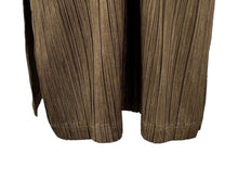 Load image into Gallery viewer, 新品同様 PLEATS PLEASE ISSEY MIYAKE プリーツプリーズ ワンピース ブラウン ポリエステル サイズ3 PP83-JA684 中古 4c010945