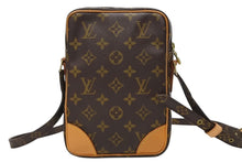 Load image into Gallery viewer, 極美品 LOUIS VUITTON ルイヴィトン ダヌーブ ショルダーバッグ M45266 モノグラム PVC レザー ゴールド金具 中古 4b011013