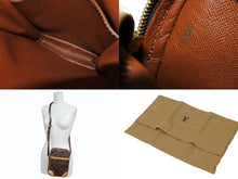 Load image into Gallery viewer, 極美品 LOUIS VUITTON ルイヴィトン ダヌーブ ショルダーバッグ M45266 モノグラム PVC レザー ゴールド金具 中古 4b011013