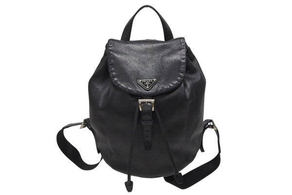極美品 PRADA プラダ リュック デイパック 三角プレート トライアングルロゴ イタリア製 ブラック シルバー金具 レザー 中古 4b011024