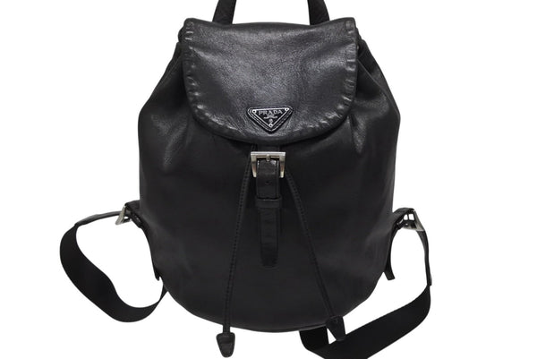 極美品 PRADA プラダ リュック デイパック 三角プレート トライアングルロゴ イタリア製 ブラック シルバー金具 レザー 中古 4b011024