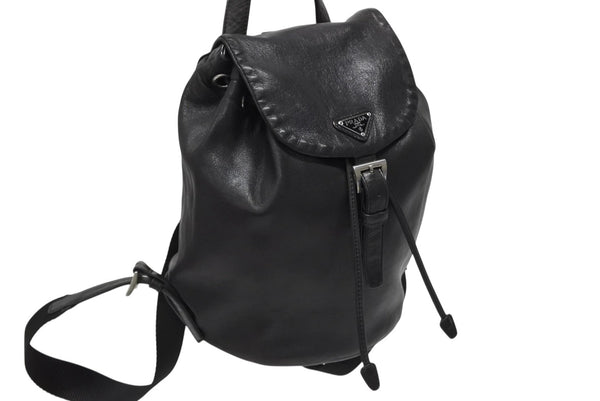 極美品 PRADA プラダ リュック デイパック 三角プレート トライアングルロゴ イタリア製 ブラック シルバー金具 レザー 中古 4b011024