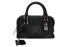 LOEWE ロエベ ミニアマソナ ミニハンドバッグ サテン ビーズ クリスタル ブラック シルバー金具 美品 中古 4b011032