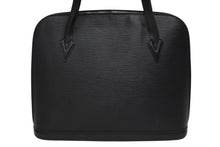 Load image into Gallery viewer, LOUIS VUITTON ルイヴィトン エピ リュサック ワンショルダーバッグ M52282 ブラック レザー 美品 中古 4b011045