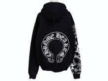 画像をギャラリービューアに読み込む, CHROME HEARTS クロムハーツ フーディ― パーカー マルチロゴ ダガー スター CHクロス ホースシュー サイズS ブラック 美品 中古 4b011060