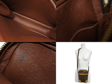 Load image into Gallery viewer, 極美品 LOUIS VUITTON ルイヴィトン ダヌーブ ショルダーバッグ M45266 モノグラム PVC レザー ゴールド金具 中古 4b011143