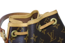 Load image into Gallery viewer, LOUIS VUITTON ルイヴィトン ミニノエ ハンドバッグ M42227 モノグラム PVC レザー ブラウン ゴールド金具 美品 中古 4b011236