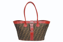 Load image into Gallery viewer, FENDI フェンディ トートバッグ 8BH046 ズッカ柄 総柄 キャンバス レザー レッド ブラウン シルバー金具 美品 中古 4b011393