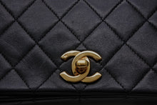画像をギャラリービューアに読み込む, CHANEL シャネル フルフラップ Sチェーンショルダーバッグ 1番台 ココマーク ラムスキン ブラック ゴールド金具 美品 中古 4b011813