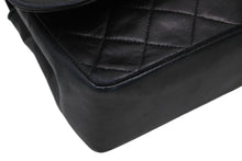 Load image into Gallery viewer, CHANEL シャネル Sフラップ Sチェーンショルダーバッグ 1番台 ココマーク ラムスキン ブラック ゴールド金具 美品 中古 4b011814