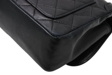 Load image into Gallery viewer, CHANEL シャネル Sフラップ Sチェーンショルダーバッグ 1番台 ココマーク ラムスキン ブラック ゴールド金具 美品 中古 4b011814