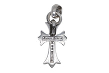 Load image into Gallery viewer, 新品未使用 CHROME HEARTS クロムハーツ スモールCHクロス ベイル ペンダントトップ 重量25.2g 1991/Sterling刻印 中古 4b011442