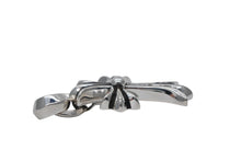 Load image into Gallery viewer, 新品未使用 CHROME HEARTS クロムハーツ スモールCHクロス ベイル ペンダントトップ 重量25.2g 1991/Sterling刻印 中古 4b011442