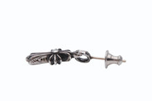 Load image into Gallery viewer, 新品未使用 CHROME HEARTS クロムハーツ CHクロス ベビーファット ピアス 14k 重量2.4g シルバー 2004/.925刻印 中古 4b011444