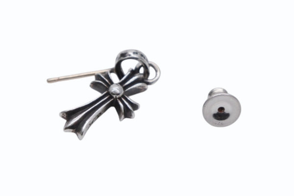 新品未使用 CHROME HEARTS クロムハーツ CHクロス ベビーファット ピアス 14k 重量2.4g シルバー 2004/.925刻印 中古 4b011444