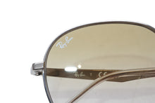 Load image into Gallery viewer, 極美品 Ray-Ban レイバン サングラス アイウェア RB3727D 003/2Q サイズ57□19 145 シルバー イエロー 中古 4b011654