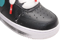 Load image into Gallery viewer, PEACEMINUSONE × Nike Air Force G-DRAGON NIKE ナイキ スニーカー パラノイズ ブラック マルチカラー レザー ゴム 23cm 中古 良品 4b011829