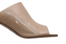 Load image into Gallery viewer, 極美品 Maison Margiela メゾン マルジェラ HANNAH MULE ハンナ ミュール S58WP0246 サイズ36 足袋 ブラウン 中古 4b012108