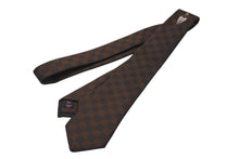 Load image into Gallery viewer, 新品未使用 LOUIS VUITTON ルイヴィトン LV MADE ネクタイ NIGO ダックモチーフ シルク ブラウン 中古 4b012041