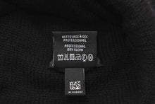 Load image into Gallery viewer, 新品未使用 CHANEL シャネル ニットキャップ ココマーク ハートラインストーン イタリア製 カシミア ブラック 中古 4b012358