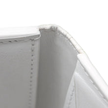 Load image into Gallery viewer, LOUIS VUITTON ルイヴィトン トリヨン モノグラム ポルトフォイユ ブラザ カードケース M83066 カーフスキン ホワイト 美品 中古 4b012349