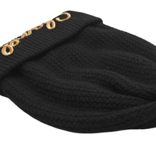 Load image into Gallery viewer, CHANEL シャネル ニットキャップ ビーニー ニット帽 AA8313 ココマーク カシミヤ スパンコール ブラック ゴールド 美品 中古 4b012373