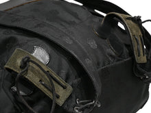 Load image into Gallery viewer, CHROME HEARTS クロムハーツ ナイロン ラージ フレアニー ガンスリンガー バックパック ブラック シルバー金具 美品 中古 4b012324