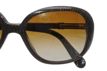 Load image into Gallery viewer, CHANEL シャネル ココマーク サングラス 5244-A ブラウン プラスチック サイズ57□17 140 美品 中古 4b012414
