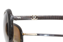 Load image into Gallery viewer, CHANEL シャネル ココマーク サングラス 5244-A ブラウン プラスチック サイズ57□17 140 美品 中古 4b012414