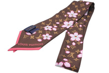 Load image into Gallery viewer, 極美品 LOUIS VUITTON ルイヴィトン 村上隆 バンドーBB スカーフ チェリーブロッサム モノグラム M96084 シルク ブラウン 中古 4b012046