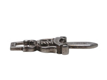 Load image into Gallery viewer, CHROME HEARTS クロムハーツ ダガーペンダント ペンダントトップ シルバー シルバー925 チャーム アクセサリー 10.0g 美品 中古 4b012497