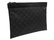 Load image into Gallery viewer, 極美品 LOUIS VUITTON ルイヴィトン モノグラムエクリプス ポシェット ディスカバリー クラッチバッグ M62291 ブラック PVC レザー シルバー金具 中古 4b012473