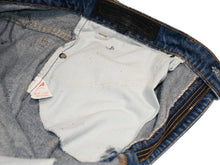 Load image into Gallery viewer, 極美品 CHROME HEARTS クロムハーツ LEVI'S 517 リーバイス 517 セメタリークロスパッチデニム ジーンズ サイズ36 20パッチ 中古 4b013000