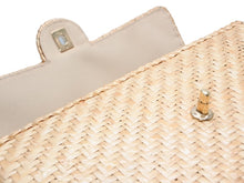 Load image into Gallery viewer, 新品同様 CHANEL シャネル マトラッセ 30cm Sフラップ Wチェーンショルダーバッグ 6番台 籠 カゴ 中古 4b013002