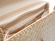 Load image into Gallery viewer, 新品同様 CHANEL シャネル マトラッセ 30cm Sフラップ Wチェーンショルダーバッグ 6番台 籠 カゴ 中古 4b013002
