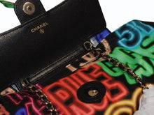 Load image into Gallery viewer, 新品未使用 CHANEL シャネル エコバッグ キャビアスキン 2way ココマーク チェーン AP2095 31番台 21SS レザー ネオン マルチカラー 中古 4b013009